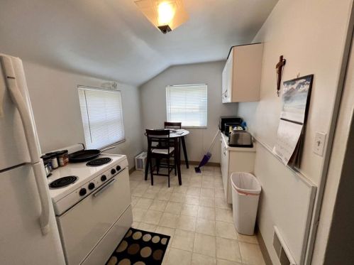 244 Frankfort Ave, Pittsburgh PA 15229-1922 exterior