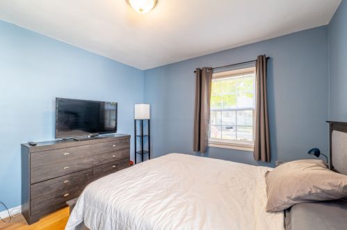 3758 5 Pl, Milwaukee WI 53204-3906 exterior