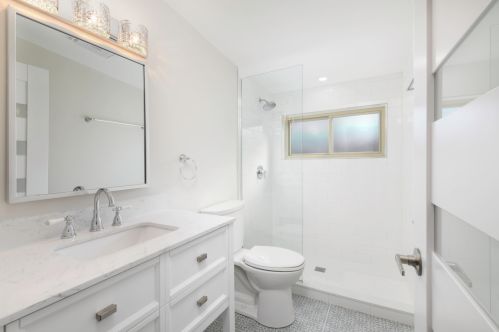 7810 Cressett Dr, Chicago IL  60707-1344 exterior