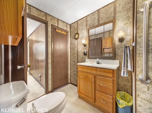 870 Norton Ave, Meskegon MI 49441-4284 exterior