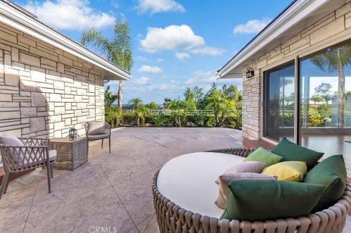 1347 Dana Pl, Fullerton CA  92831-1108 exterior