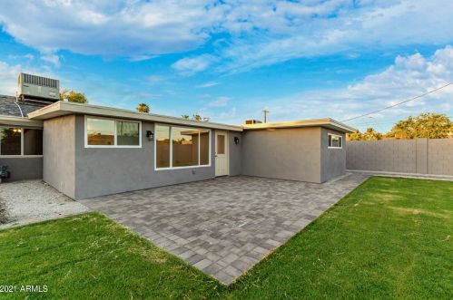 3041 Elm St, Phoenix AZ  85016-5036 exterior