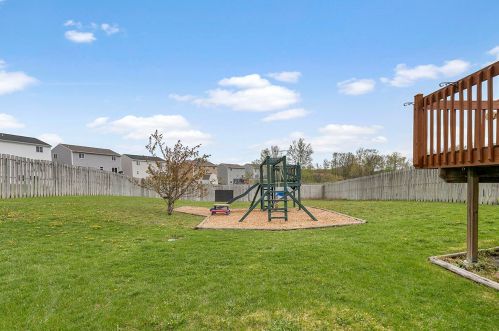 285 Settlers Pass, Cedar Springs MI 49319-8132 exterior