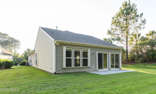 29 Mystic Point Dr, Bluffton SC 29909-2073 exterior