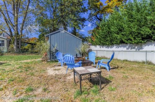 26 Laurelton Ave, Jackson Twp NJ  08527-2437 exterior