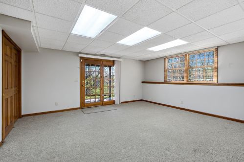 673 Saddle Rdg, Bull Valley IL 60012-3600 exterior