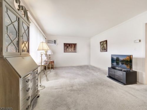 16 Crosby Ave, Paterson NJ  07502-1649 exterior