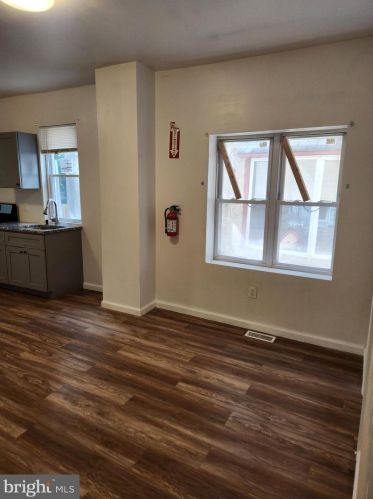 1351 Princess Ave, Camden NJ 08103-2910 exterior