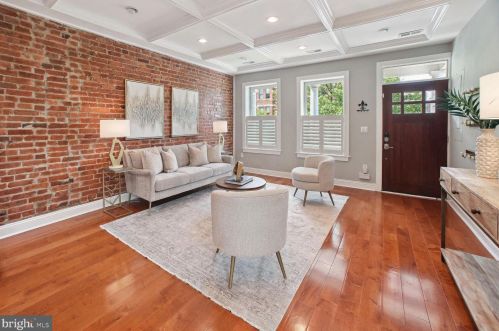 421 11 St, Washington DC 20002-6121 exterior