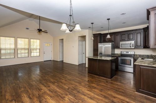 931 Walker St, Denison TX  75020-2125 exterior