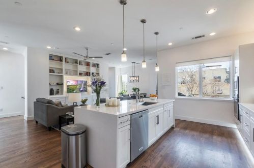 5705 Bryan Pkwy, Dallas, TX 75206-8109