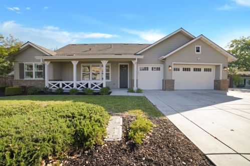 4924 Laurel Dr, Concord CA  94521-1446 exterior