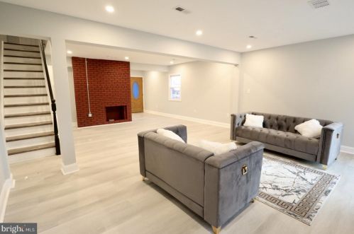 9314 Academy Rd, Philadelphia PA  19114-3523 exterior