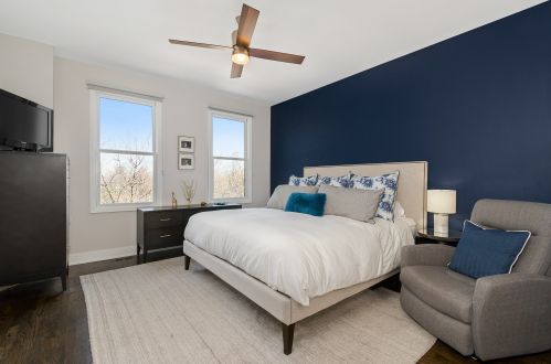 4030 Clark St, Chicago IL 60613-1302 exterior