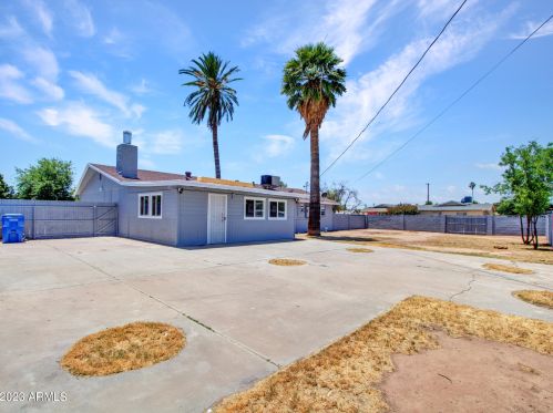 5526 Clarendon Ave, Phoenix AZ 85033-4118 exterior