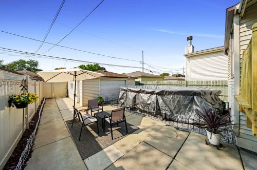 11154 Whipple St, Chicago IL 60655-2328 exterior