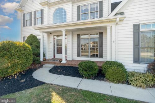 1129 Fox Run Ter, Hanover, PA 17331-8751