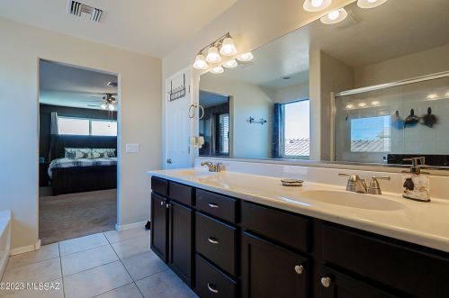 7300 Heartwood Dr, Tucson AZ  85756-6109 exterior