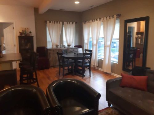 1521 Jonquil Ter, Chicago IL 60626-1216 exterior