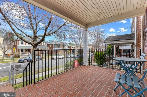 615 Farragut Pl, Washington, DC 20017-2362