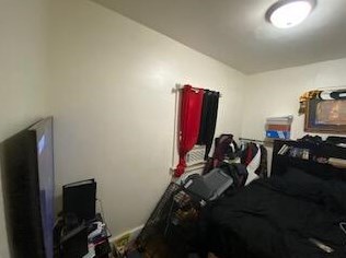 1252 45, Milwaukee WI 53210-2403 exterior