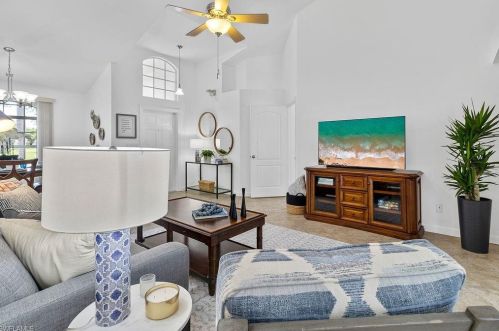 412 Dundee Ct, Naples FL 34104-4776 exterior