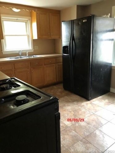 71 Forbes St, Hartford CT 06108-3717 exterior