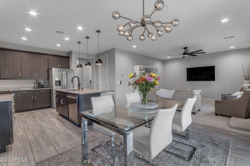 22034 28 Pl, Phoenix AZ 85008-4702 exterior