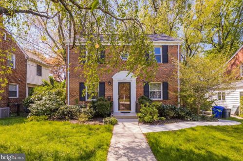 1016 Stirling Rd, Silver Spring, MD 20901-2139