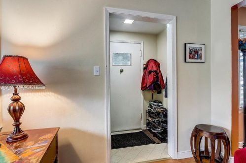 4543 Ardmore Ave, Milwaukee WI 53211-1402 exterior