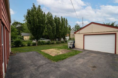 214 80th St, Milwaukee WI  53214-1419 exterior