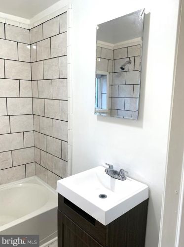 711 Forrest Ave, Media PA 19063-4104 exterior