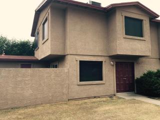 4047 Reade Ave, Phoenix AZ  85019-2884 exterior