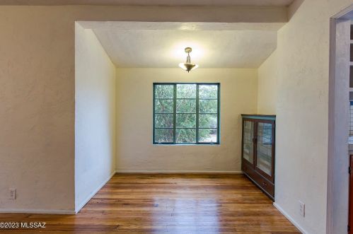 2805 Lester St, Tucson AZ 85705-8928 exterior