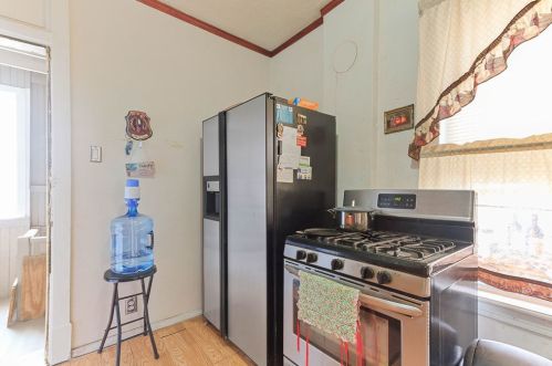 6328 Mozart St, Chicago IL 60659-1521 exterior