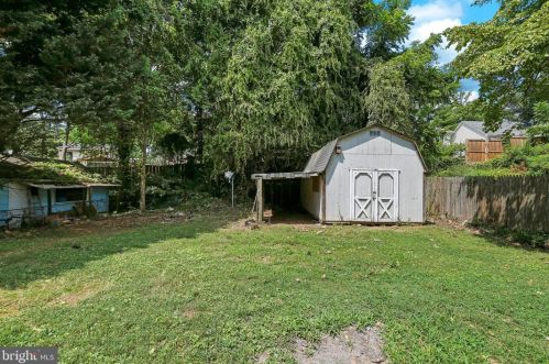 13210 Midway Ave, Rockville MD 20851-1813 exterior