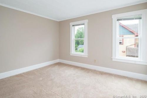 198 Elm St, Wallingford CT 06492-3229 exterior