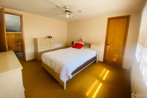 355 Ashley St, Perth Amboy NJ 08861-2047 exterior