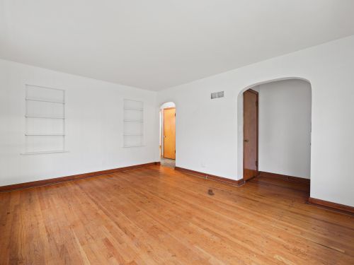 4921 24th Pl, Milwaukee WI 53209-5613 exterior