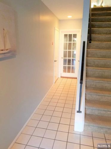 25 Foxboro Ln, West Milford Lakes NJ  07480-4917 exterior