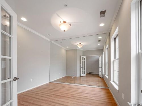 502 Graten St, Bham MI  48009-6516 exterior