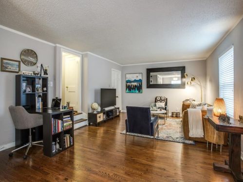 4827 Central Expy, Dallas TX  75205-3520 exterior