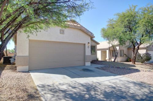 2624 Cezanne Cir, Tucson AZ  85741-4216 exterior