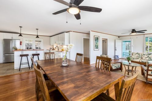 2910 Dole St, Honolulu HI 96816-1730 exterior