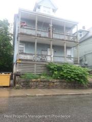 230 School St, Woonsocket RI  02895-1317 exterior