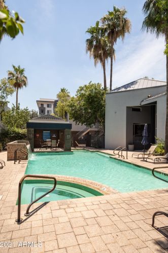 3633 3rd Ave, Phoenix AZ 85013-3914 exterior