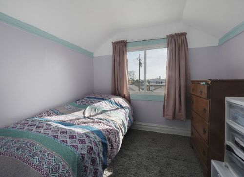 4335 Mason Ave, Chicago IL 60630-1913 exterior