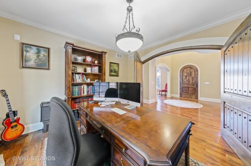 540 Kenilworth Ave, Elmhurst IL 60126-4445 exterior