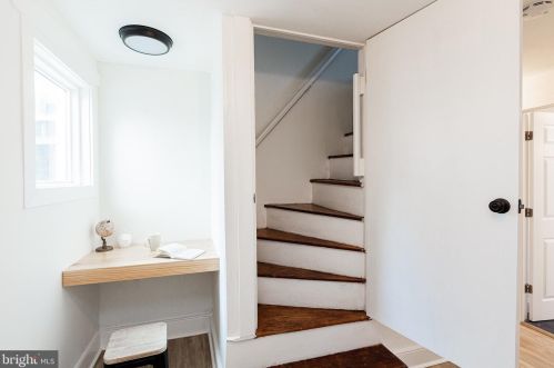 216 James St, Lancaster PA 17603-2910 exterior