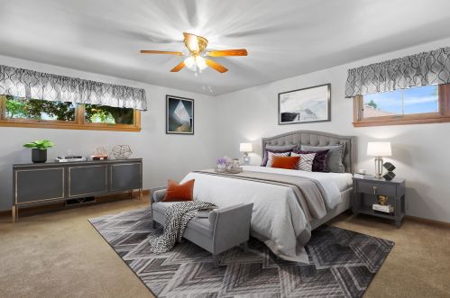 6720 Yates Rd, Milwaukee WI 53217-3943 exterior